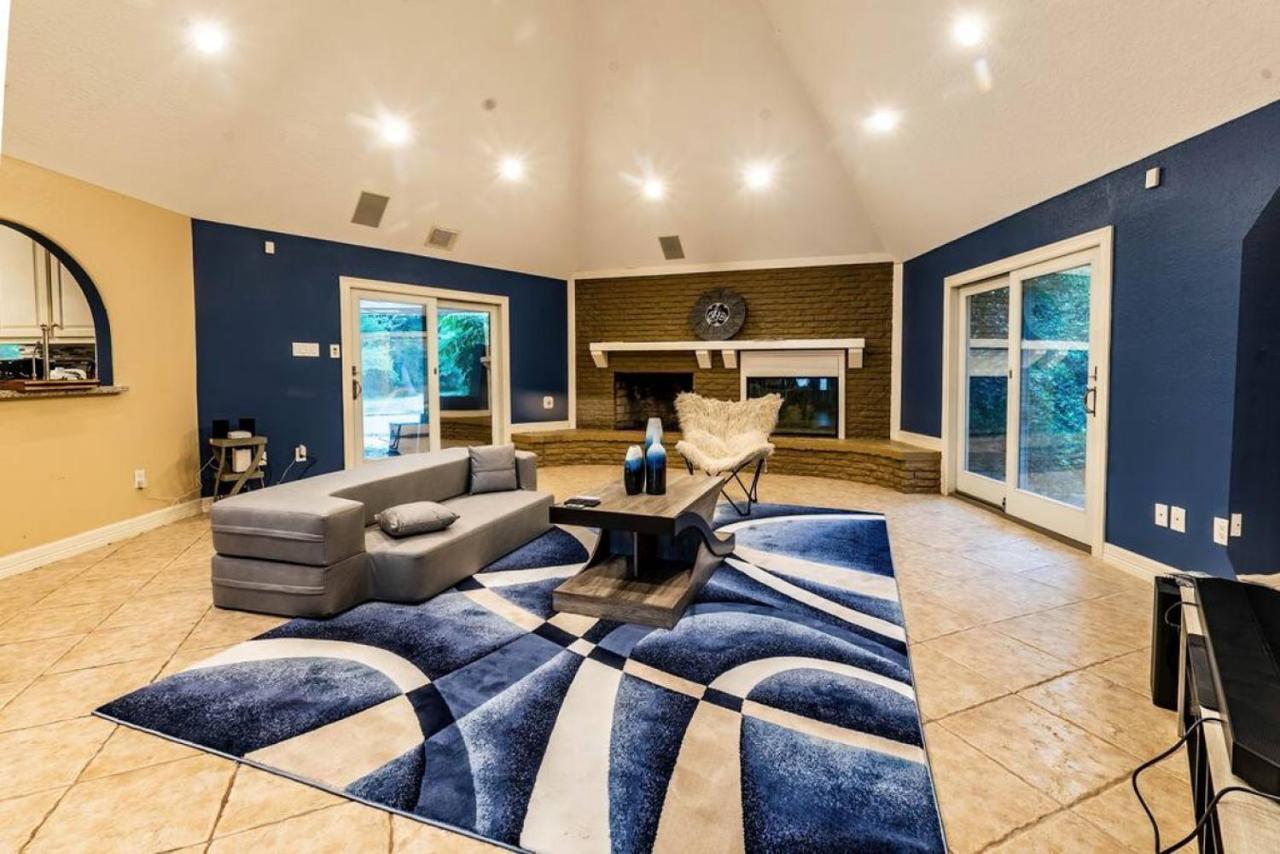 Huge 6 Bedroom With Pool, Spa, 85 Inch Tv, Game Room Houston Exterior foto