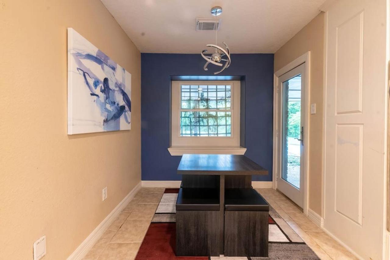 Huge 6 Bedroom With Pool, Spa, 85 Inch Tv, Game Room Houston Exterior foto