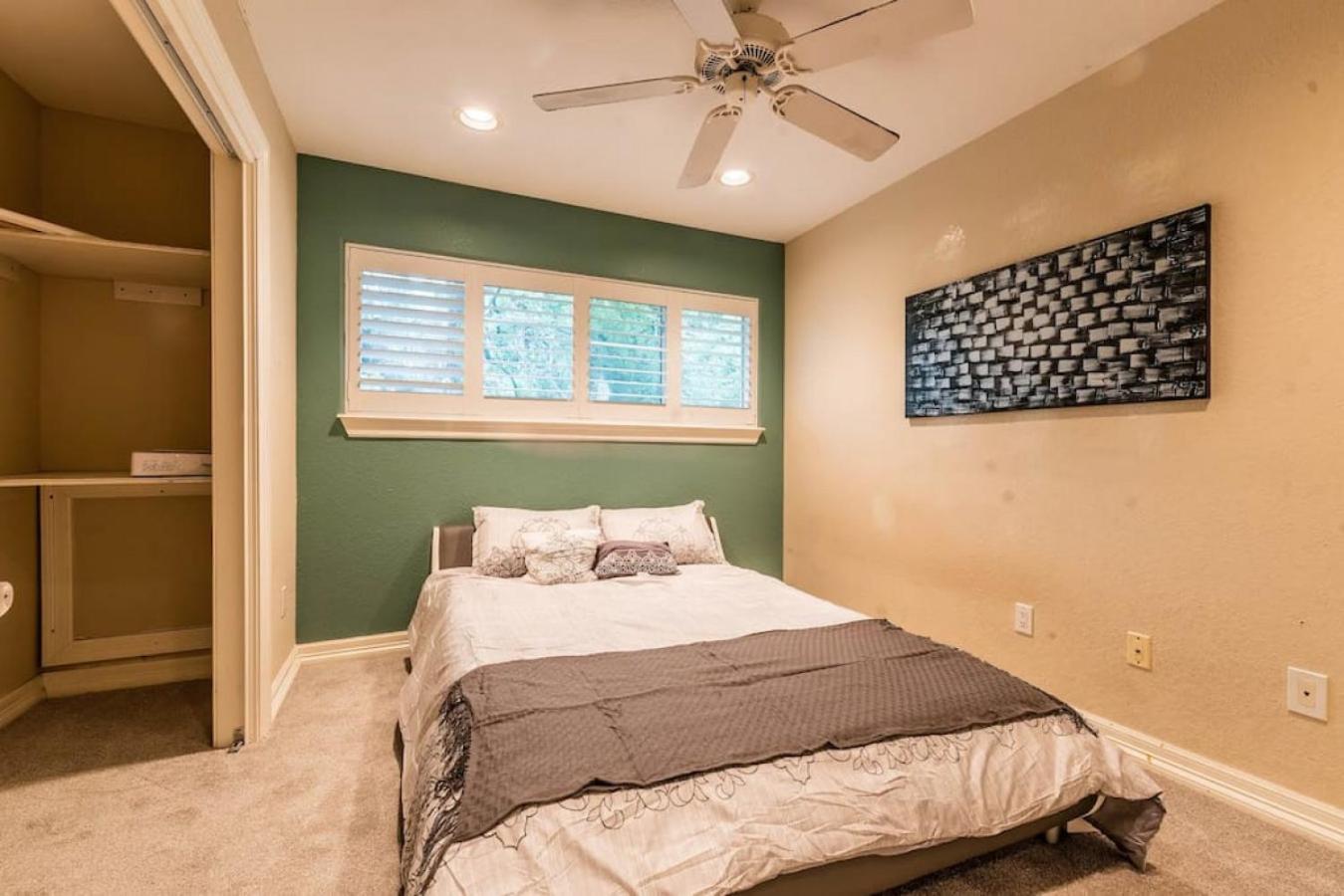 Huge 6 Bedroom With Pool, Spa, 85 Inch Tv, Game Room Houston Exterior foto